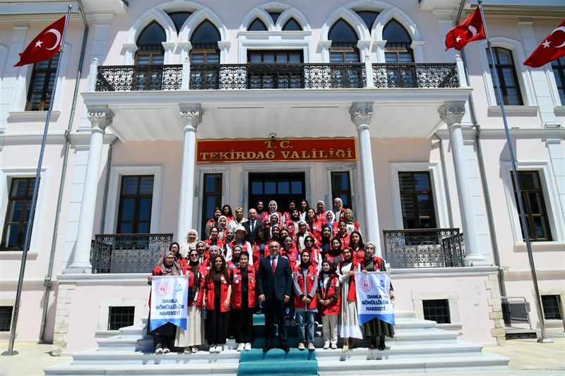 Damla gönüllüleri Tekirdağ’da gönüllere dokundu