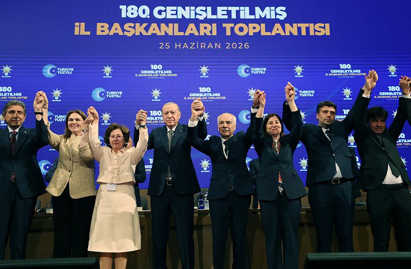 Keşan Belediye Başkanı Özcan, AK Parti’ye geçti