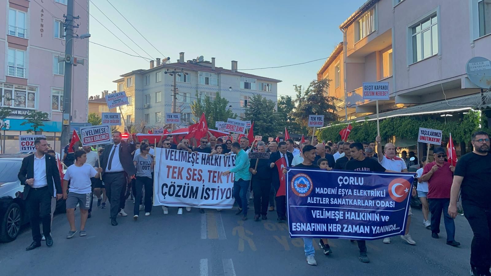 Velimeşe halkı, kalıcı çözüm istiyor